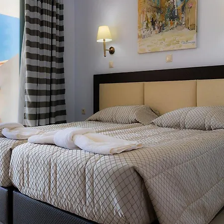 Hotell Angela 3*
