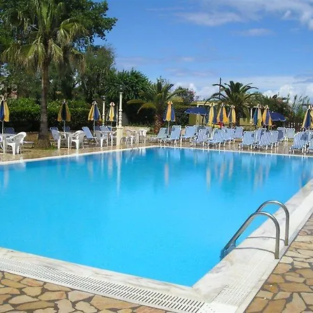 Hotell Angela 3*