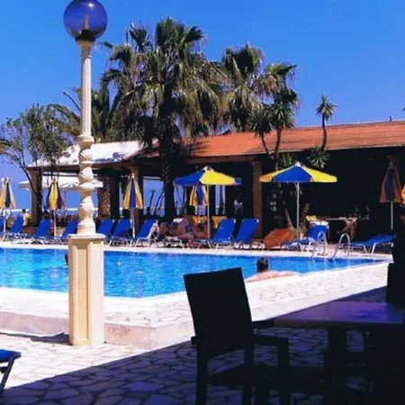 Hotell Angela 3*